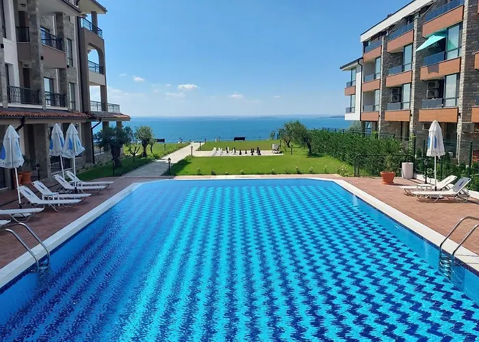 Sea Breeze Apartment