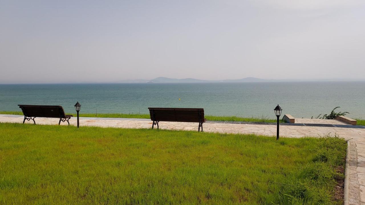 Апартамент Sea Breeze